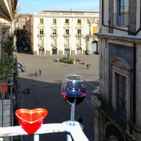 Sicily Wonderful Piazza Universita' Villa Catania Exterior foto