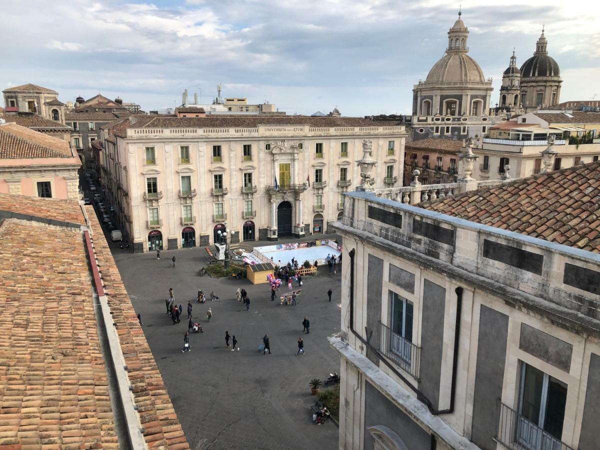 Sicily Wonderful Piazza Universita' Villa Catania Exterior foto